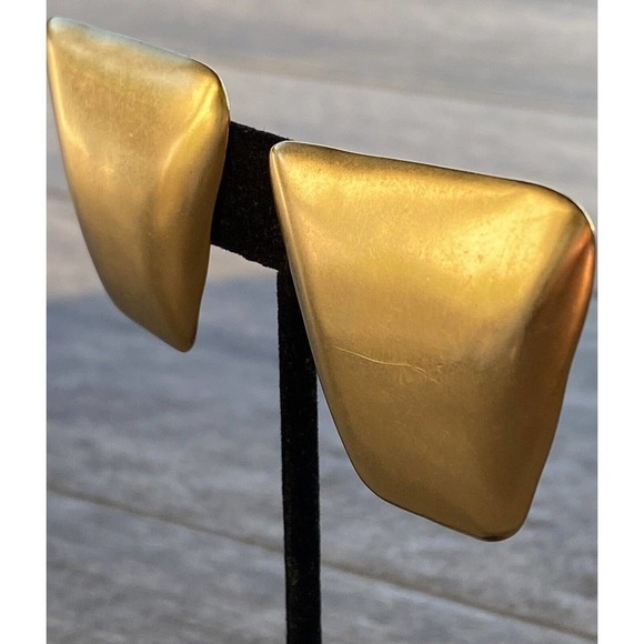 Vintage Clip Ons Earrings Geometric Trapezoid Brushed Gold Matte 80s - Picture 5 of 12